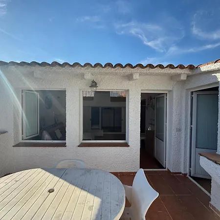 En Parcela Privada Holiday home *