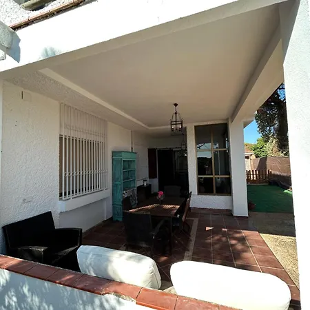 En Parcela Privada * Huelva